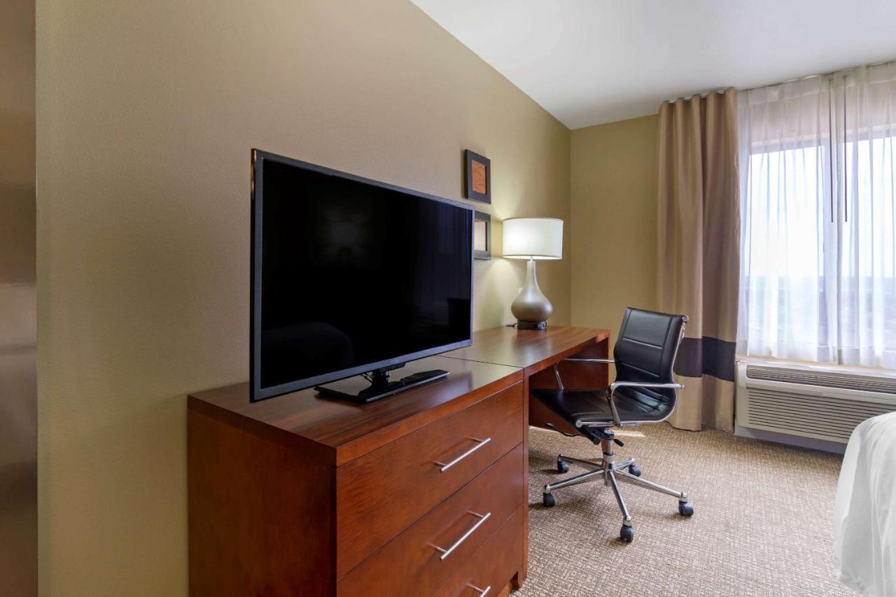 Comfort Inn & Suites Mandan - Bismarck Exteriör bild