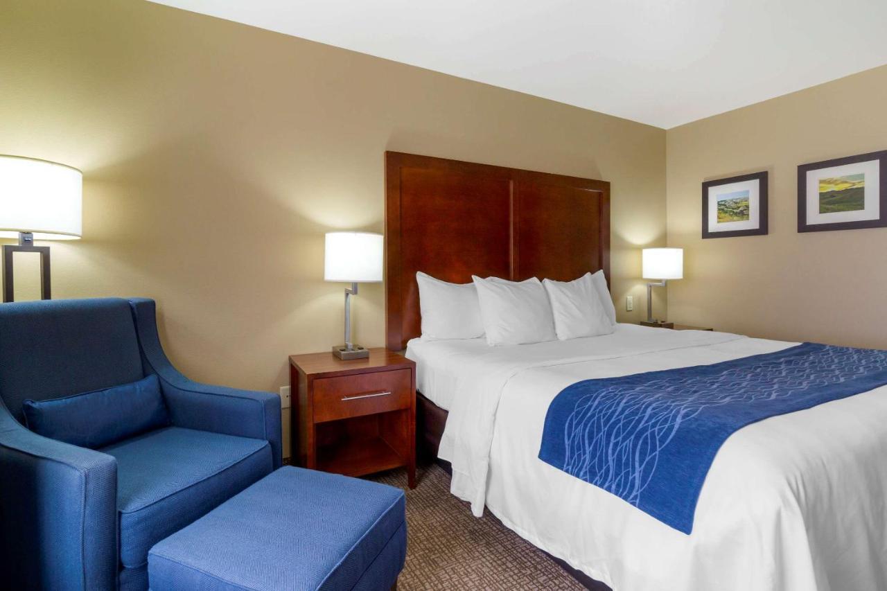 Comfort Inn & Suites Mandan - Bismarck Exteriör bild