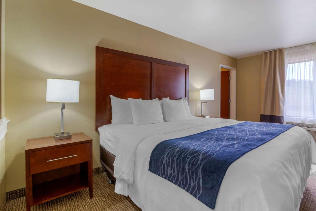 Comfort Inn & Suites Mandan - Bismarck Exteriör bild