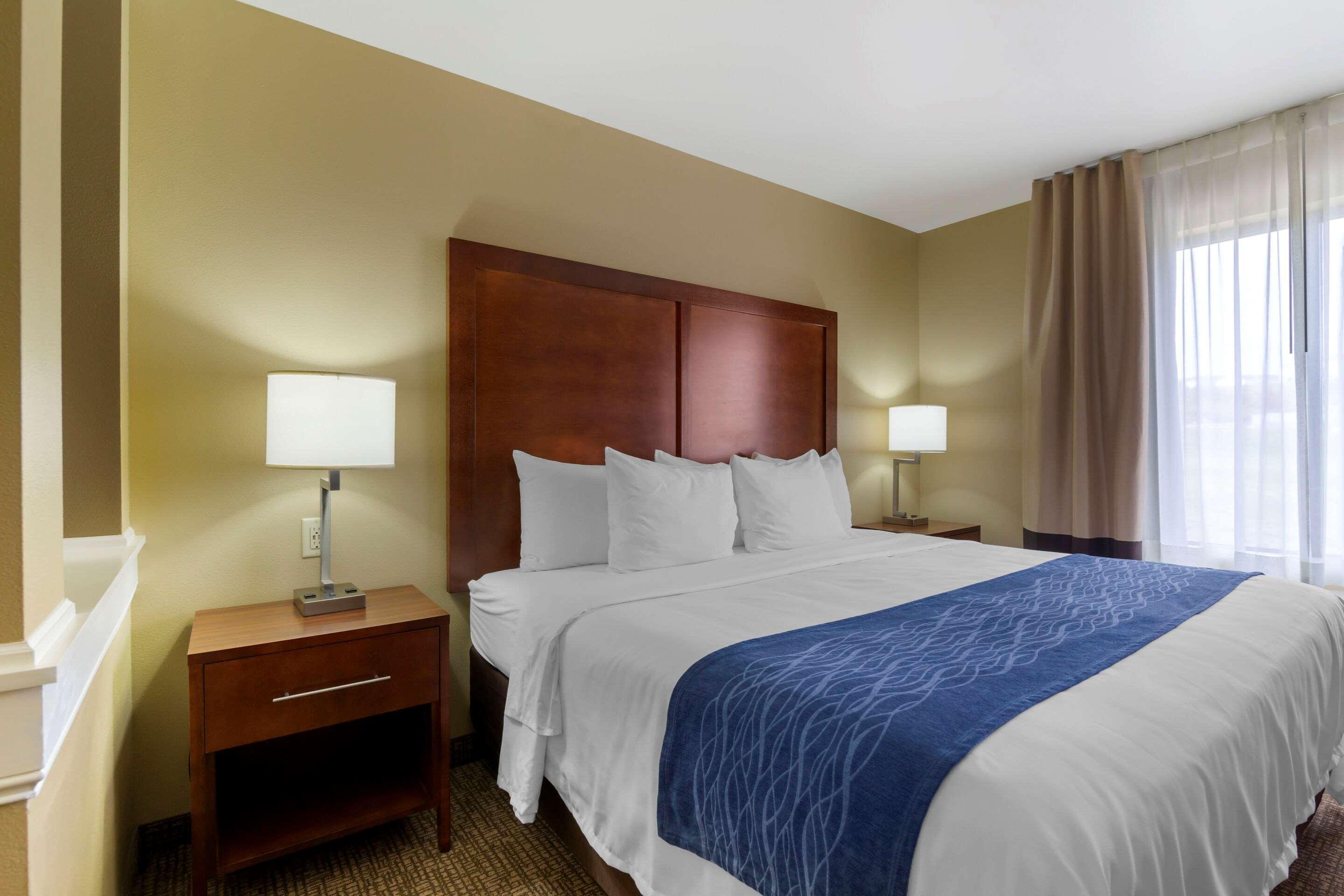 Comfort Inn & Suites Mandan - Bismarck Exteriör bild
