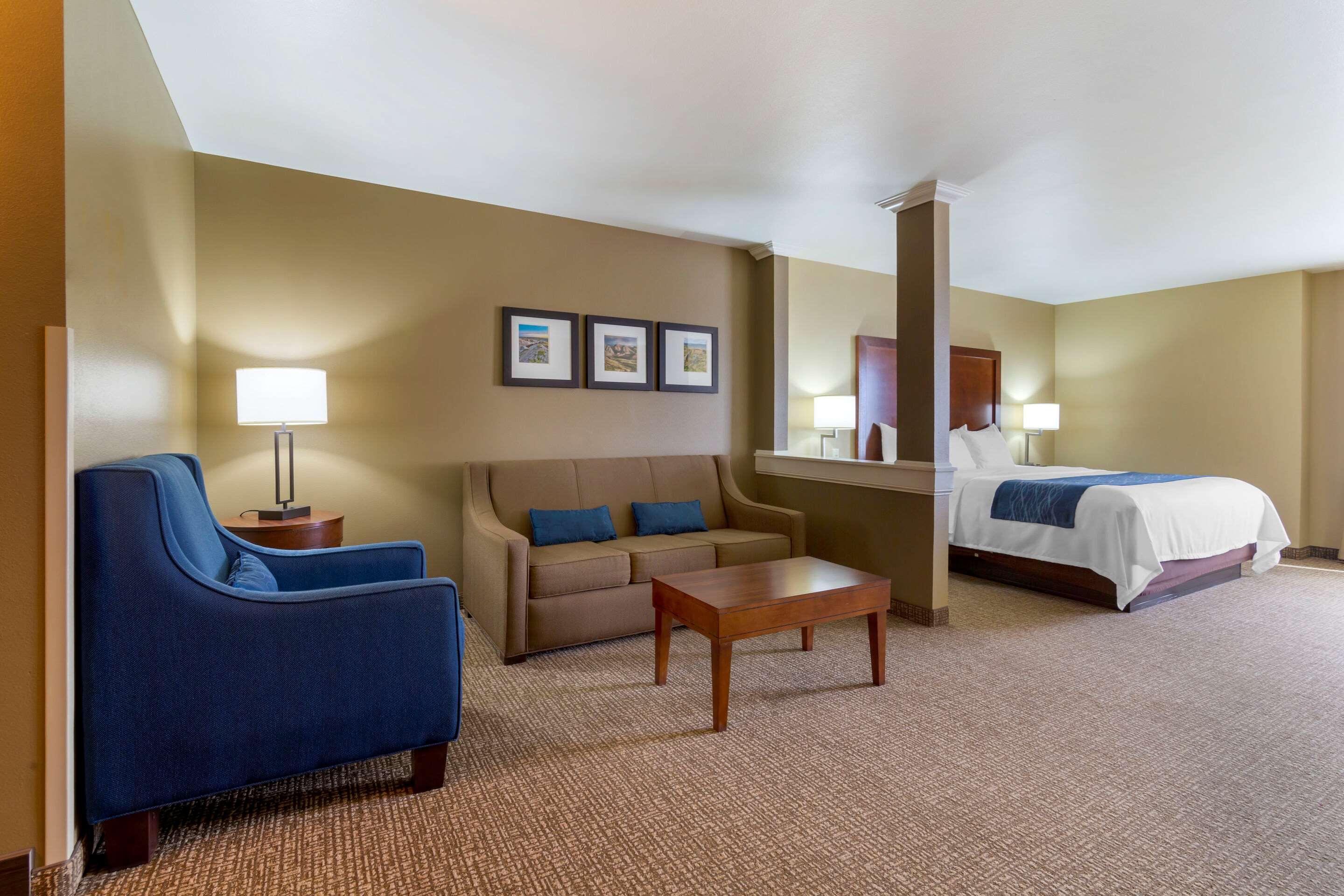 Comfort Inn & Suites Mandan - Bismarck Exteriör bild