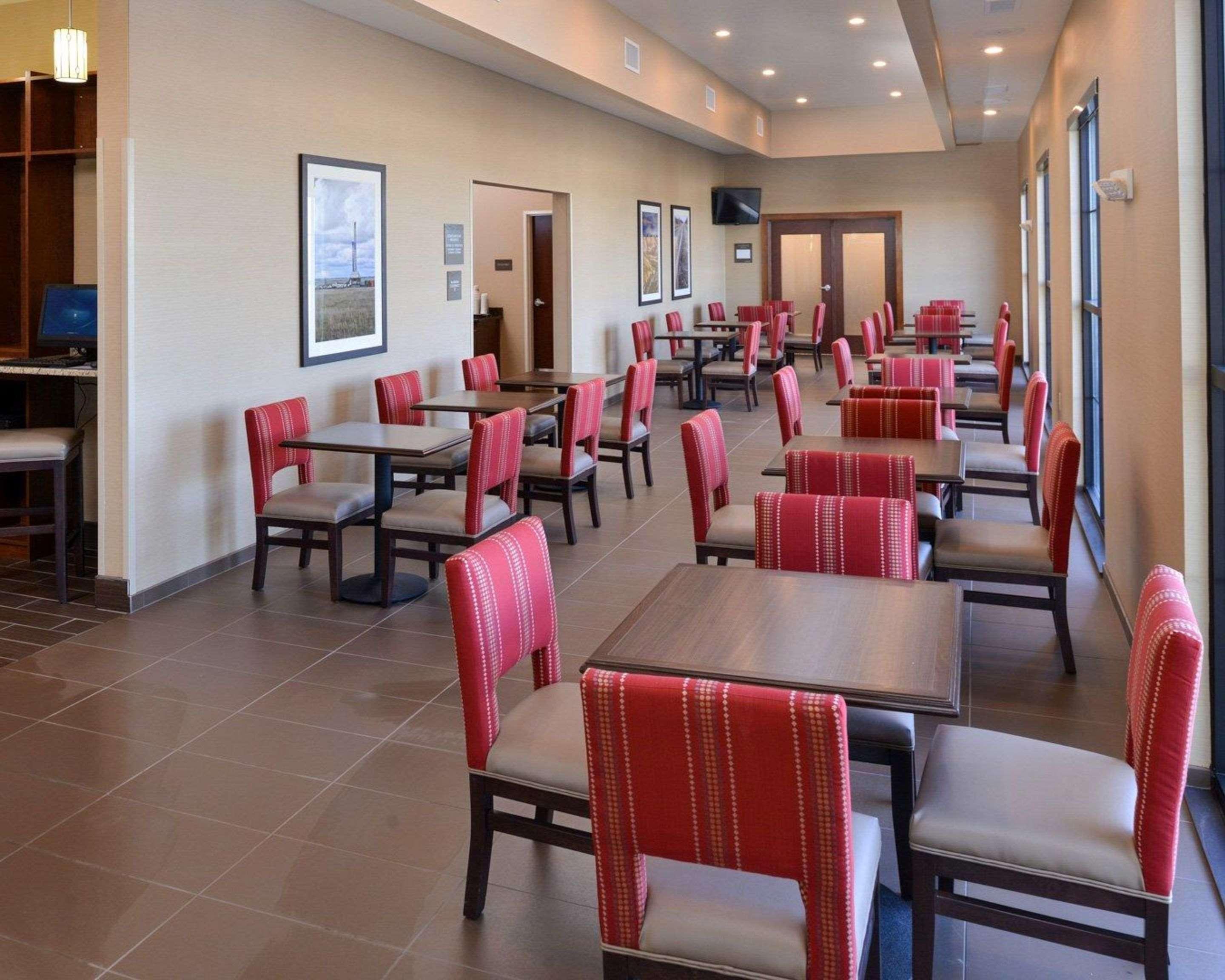 Comfort Inn & Suites Mandan - Bismarck Exteriör bild