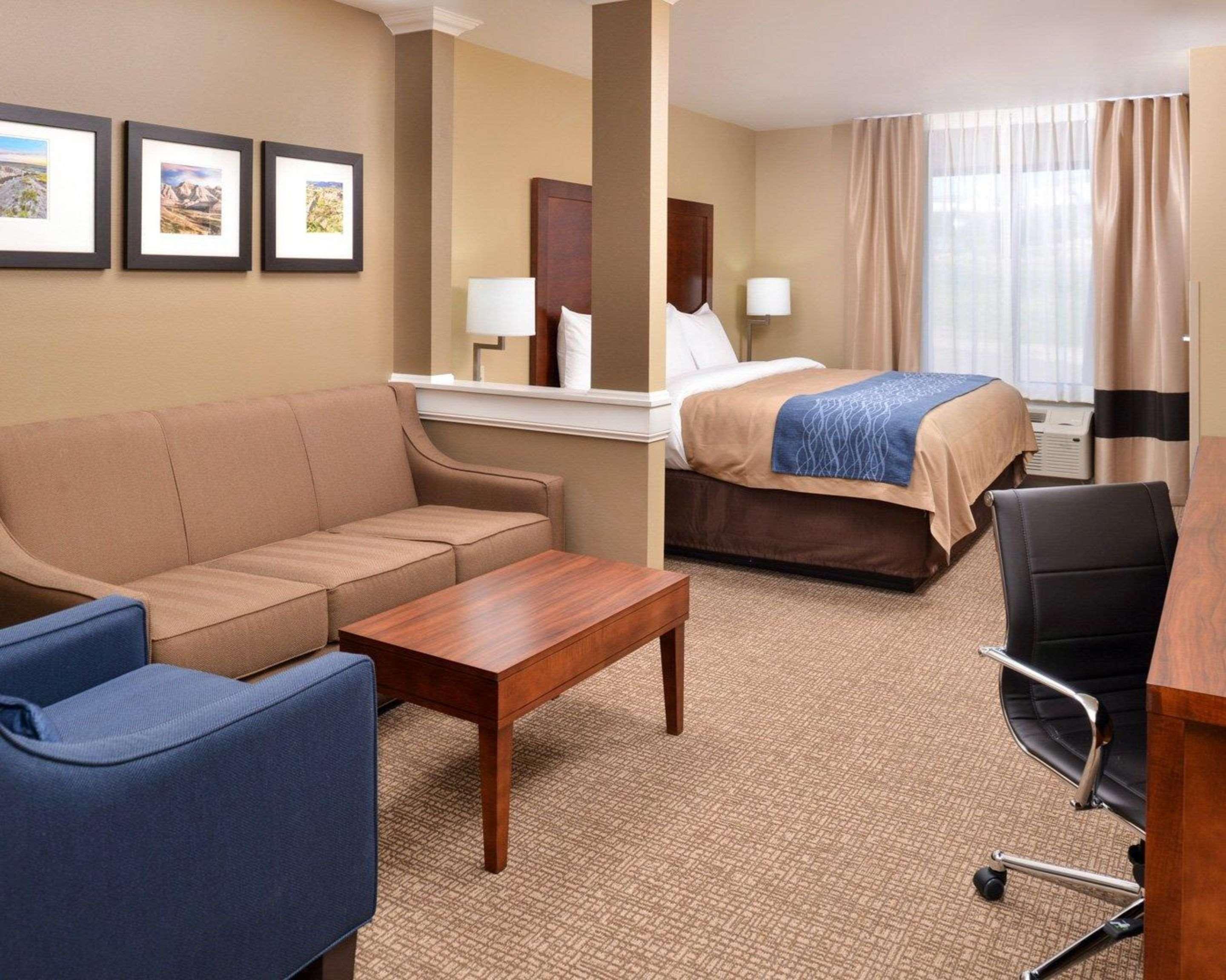 Comfort Inn & Suites Mandan - Bismarck Exteriör bild