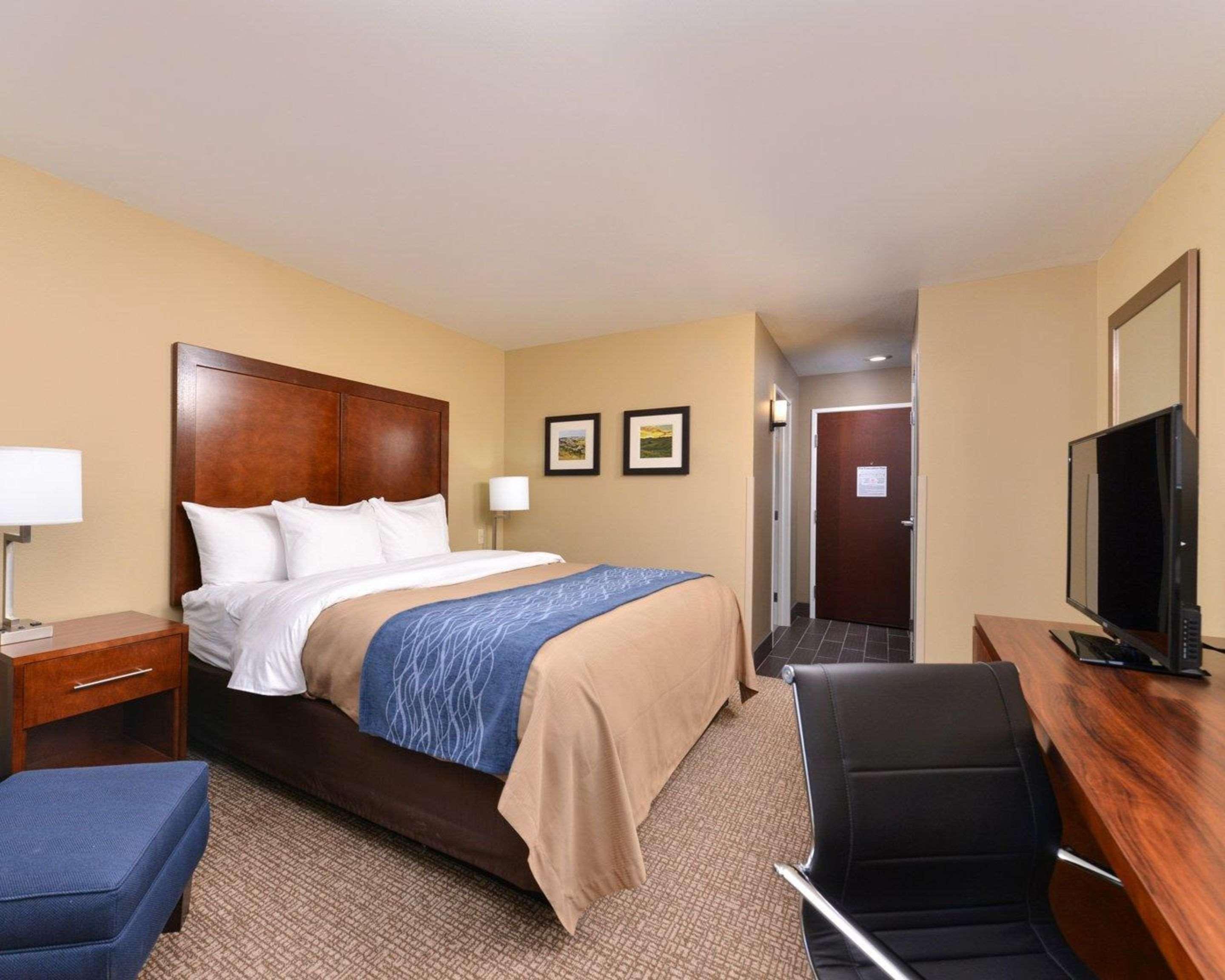 Comfort Inn & Suites Mandan - Bismarck Exteriör bild