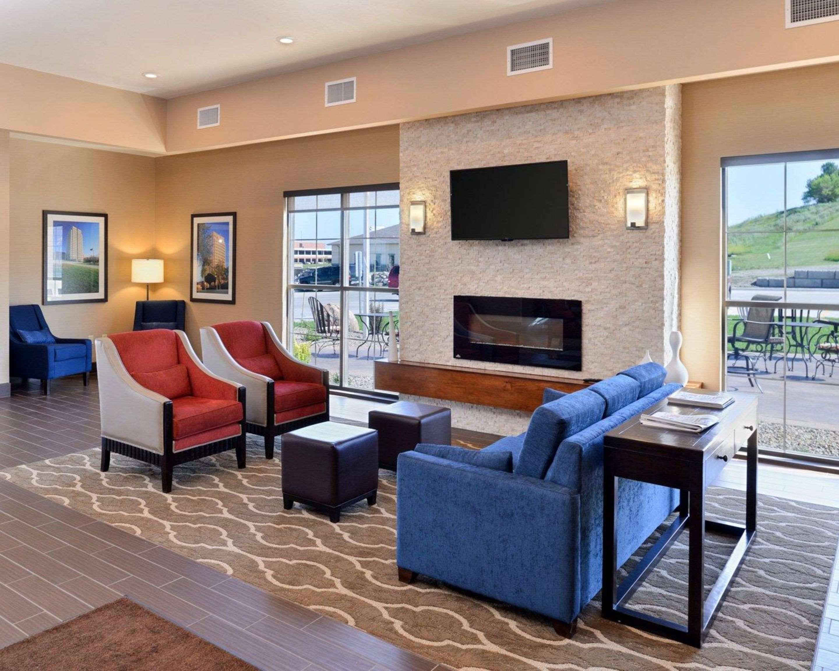 Comfort Inn & Suites Mandan - Bismarck Exteriör bild