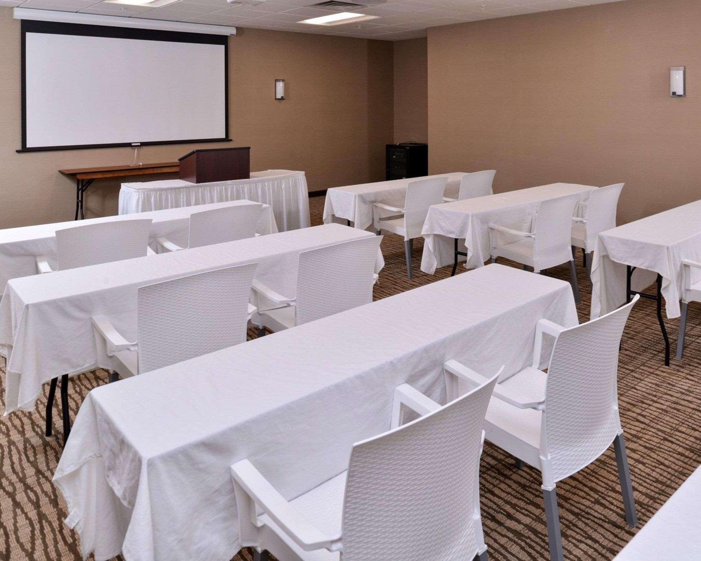 Comfort Inn & Suites Mandan - Bismarck Exteriör bild