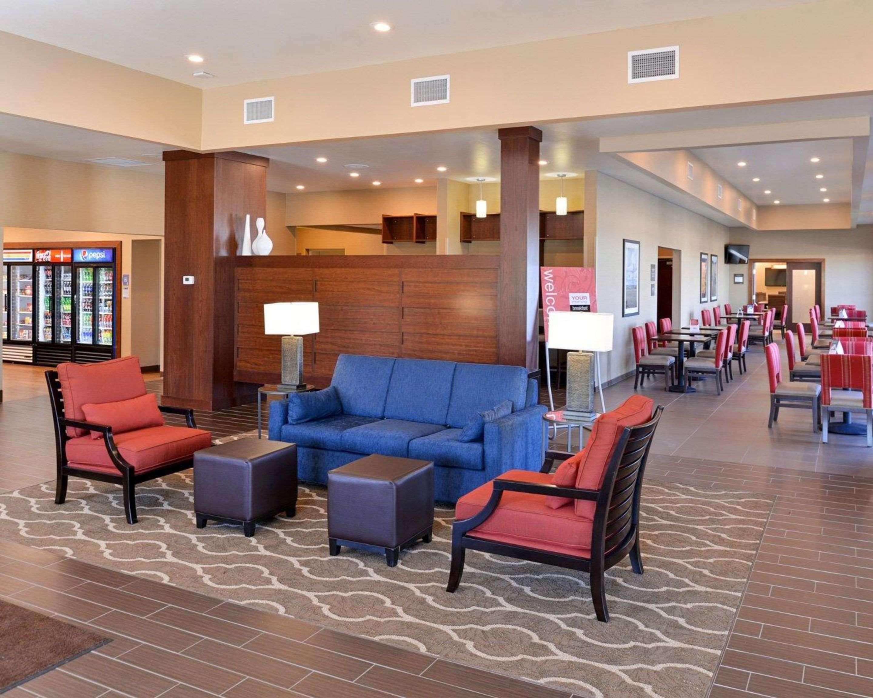 Comfort Inn & Suites Mandan - Bismarck Exteriör bild