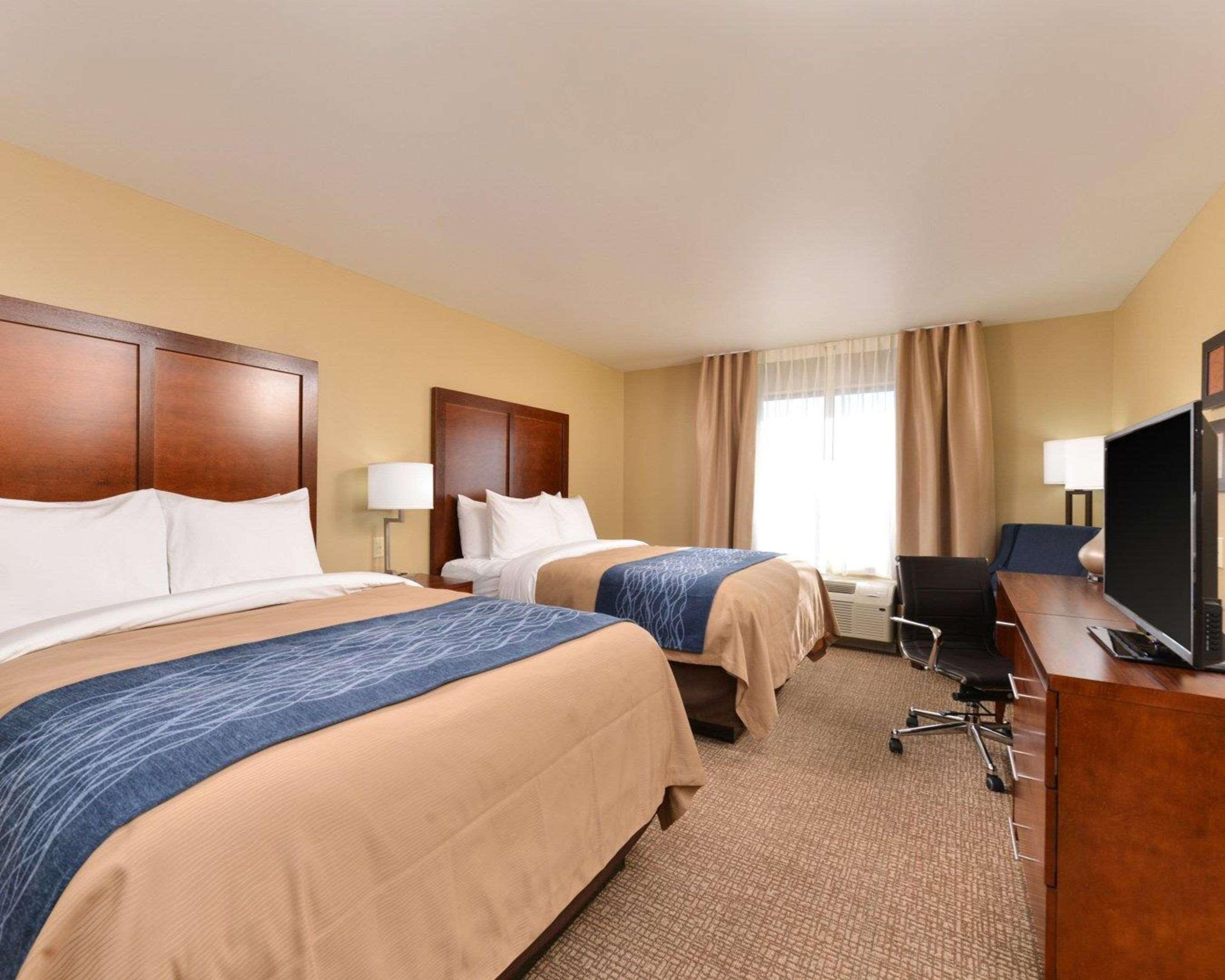 Comfort Inn & Suites Mandan - Bismarck Exteriör bild